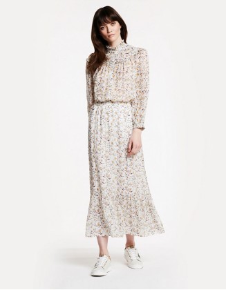 Ensemble top manches courtes + jean, facile à porter et esprit haut de gamme